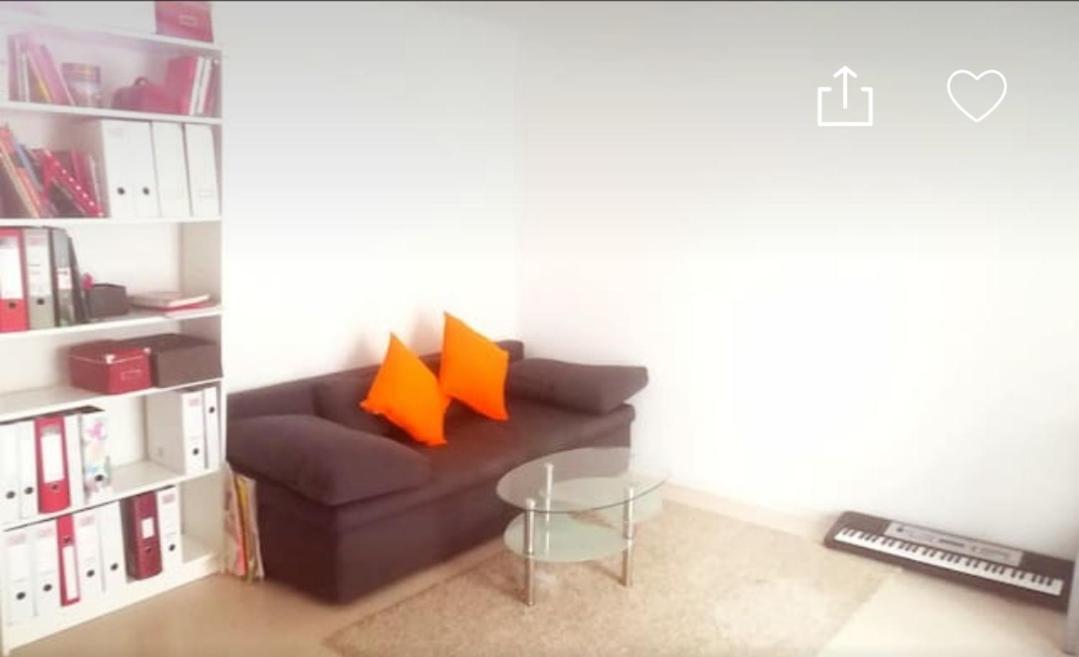 Helles Zimmer Mit Balkon Zwischen Uni Und Altstadt Regensburg Luaran gambar